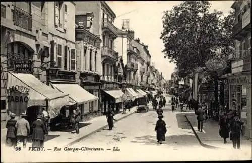 Ak Vichy Allier, Rue Georges Clémenceau