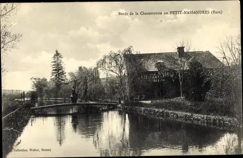 Ak Le Petit Nassandres Eure, Bords de la Charentonne