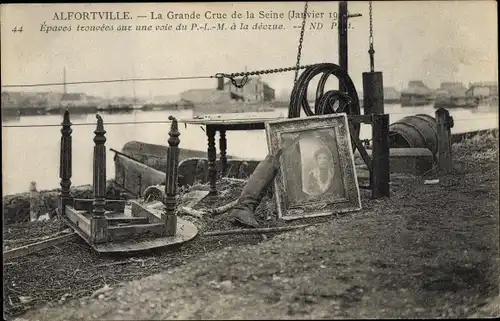 Ak Alfortville Val de Marne, La Grande Crue de la Seine Janvier 1910, Épaves à la Décrue