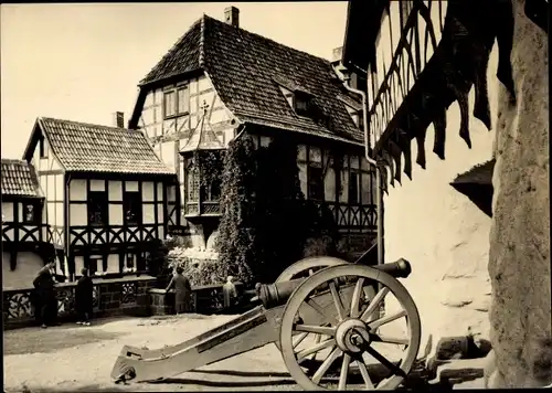 Ak Lutherstadt Eisenach in Thüringen, Wartburg, Vorhof
