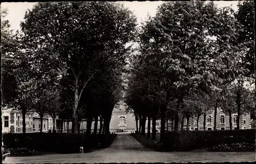 Ak Pithiviers Loiret, L'Hôpital, Entrée