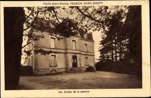 Ak Chiche Deux Sevres, Entree de la pension