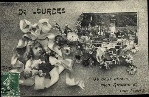 Ak Lourdes Hautes Pyrénées, Pilger an der Mariengrotte