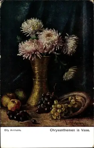 Künstler Ak Arnheim, Elly, Chrysanthemen in Vase, Weintrauben