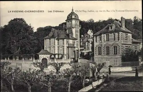 Ak La Varenne Chennevières, Les Châteaux