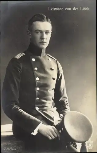 Ak Leutnant Otto von der Linde, Portrait, Uniform