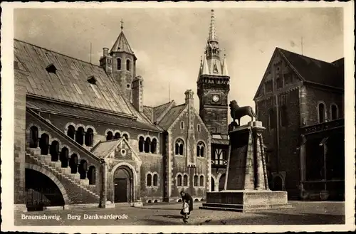 Ak Braunschweig in Niedersachsen, Burg Dankwarderode mit dem Löwen