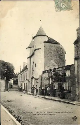 Ak Pont Sur Yonne, Le Château, Commerce Hébert Serrurier