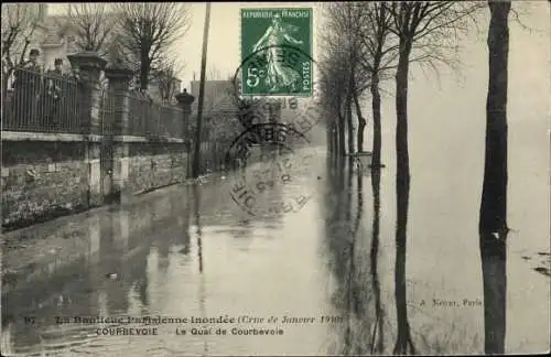 Ak Courbevoie Hauts de Seine, Inondations de Janvier 1910, Quai de Courbevoie