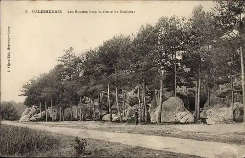 Ak Malesherbes Loiret, Les Roches vers la route de Buthiers