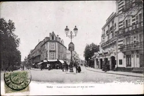 Ak Vichy Allier, Place Victor Hugo, Rue de Nimes, Grand Hotel