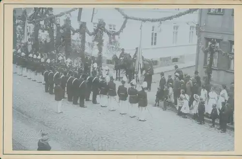 Kabinettfoto Salzwedel Altmark, Fotograf Rud. Oberst, Schützenfest, Schützengesellschaft, Appell