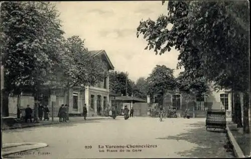 Ak Lavarenne Chennevières Val-de-Marne, Place de la Gare