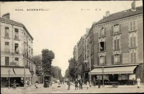 Ak Aubervilliers Seine Saint Denis, Place avec Commerces