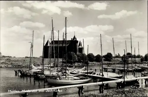 Ak Muiden Nordholland Niederlande, Schloß Muiderslot, Muiderslot met Jachthaven