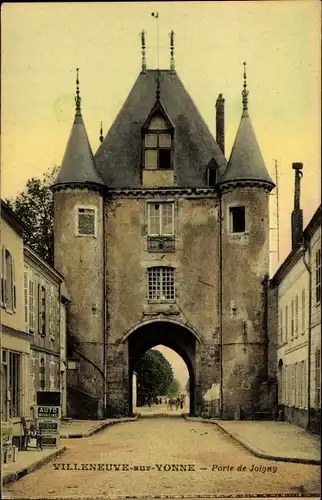 Ak Villeneuve sur Yonne, La Porte de Joigny