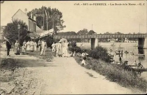Ak Bry Le Perreux Val-de-Marne, Bords de la Marne
