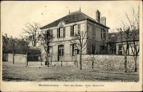 Ak Montmorency Val d’Oise, Place des Ecoles, Ecole Maternelle