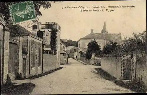 Ak Pruniers Loir et Cher, Entrée du Bourg