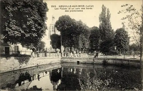 Ak Neuville aux Bois Loiret, Les Fossés et un Coin des Bords des Promenades