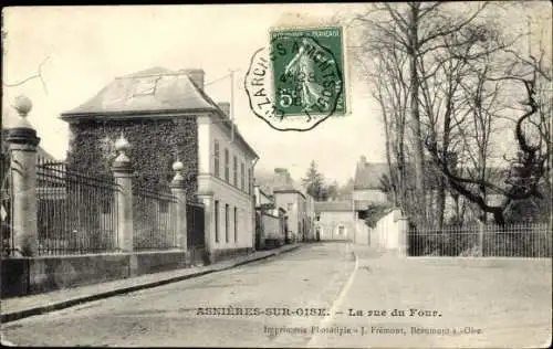 Ak Asnières sur Oise Val d'Oise, La Rue du Four