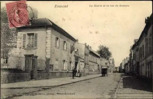 Ak Ermont Val d’Oise, La Mairie et la rue de Sannois