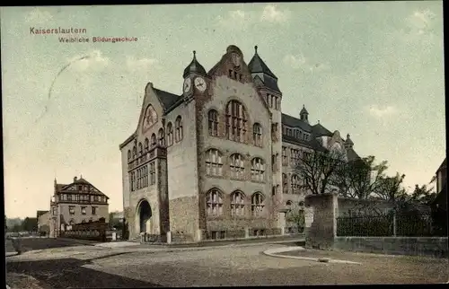 Ak Kaiserslautern in Rheinland Pfalz, Weibliche Bildungsschule