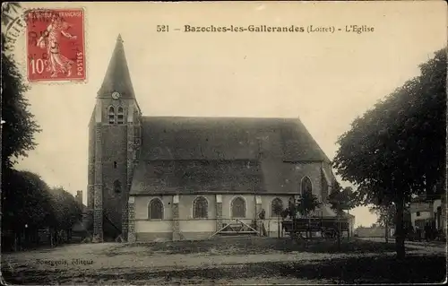 Ak Bazoches les Gallerandes Loiret, L´Église