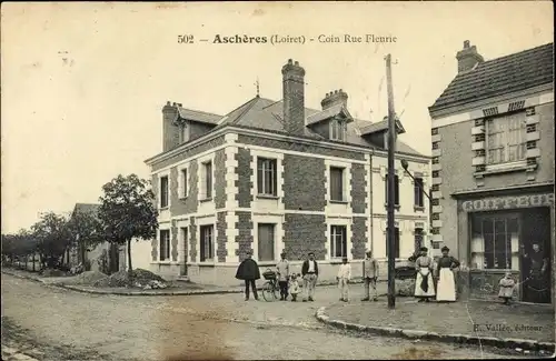 Ak Aschères-le-Marché Loiret, Coin Rue Fleurie, Coiffeur