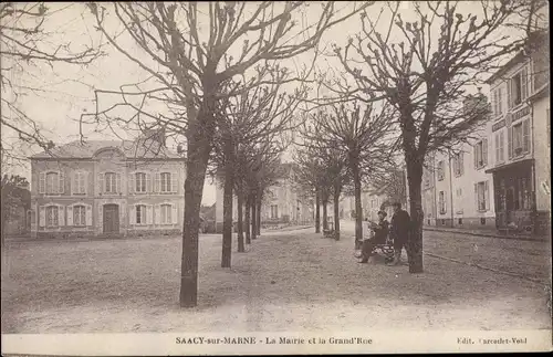 Ak Saacy sur Marne Seine et Marne, Mairie et la Grand´Rue