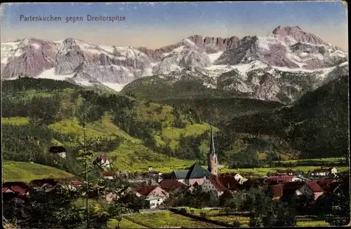 Ak Garmisch Partenkirchen in Oberbayern, Panorama des Ortes, Dreitorspitze