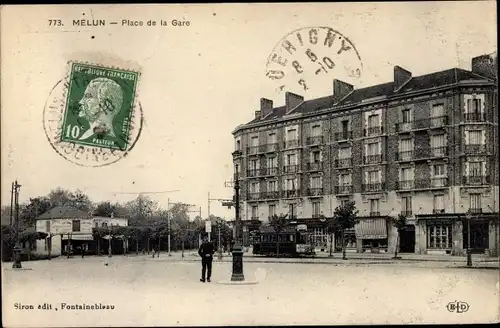 Ak Melun Seine et Marne, Place de la Gare