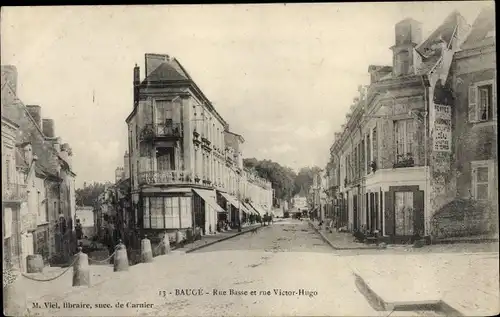 Ak Baugé Maine et Loire, Rue Basse et Victor Hugo