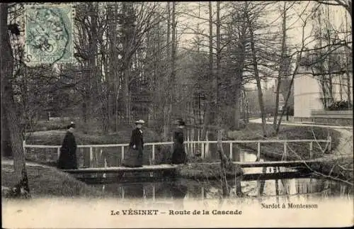 Ak Le Vésinet Yvelines, Route de la Cascade, Promeneuses
