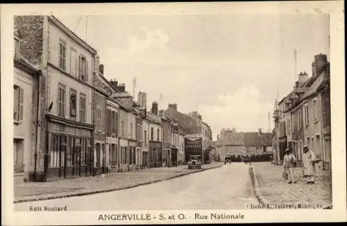 Ak Angerville Essonne, Rue Nationale