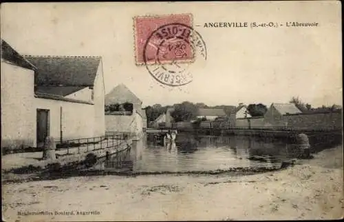 Ak Angerville Essonne, L´Abreuvoir