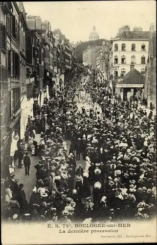 Ak Boulogne sur Mer Pas de Calais, La derniere procession