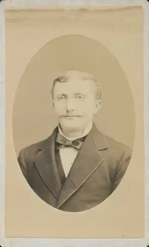 Carte de Visite Männerportrait, Fotograf Henry W. Biffar, Brooklyn New York