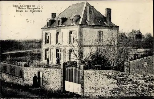 Ak Andreze Maine et Loire, Maison Bourgeoise Route de Beaupréau