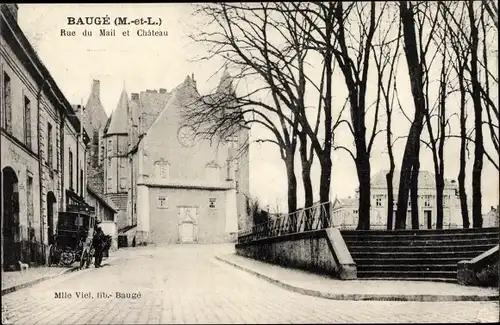 Ak Baugé Maine et Loire, Rue du Mail et Château