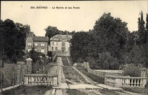 Ak Bièvres Essonne, La Mairie et les Ponts