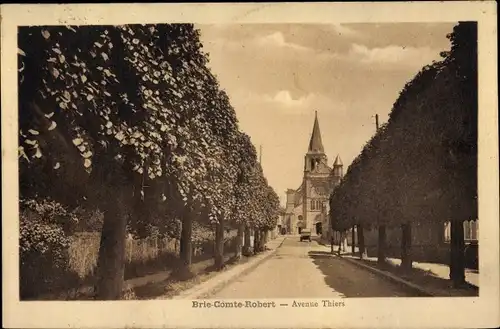 Ak Brie Comte Robert Seine et Marne, Avenue Thiers