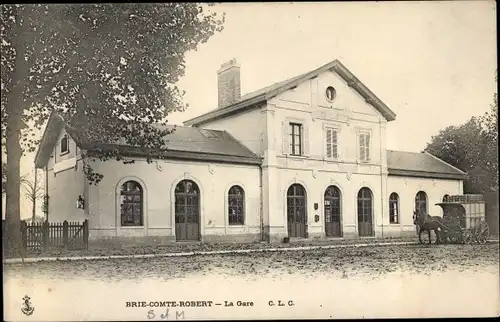 Ak Brie Comte Robert Seine et Marne, La Gare