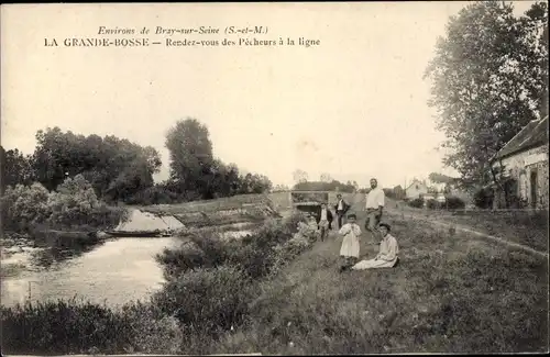 Ak La Grande Bosse Seine-et-Marne, Rendez-Vous des Pêcheurs à la Ligne