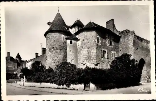 Ak Mennetou sur Cher Loir et Cher, Prieuré du Château