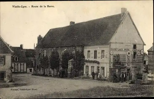 Ak La Vieille Lyre Eure, Route de la Barre