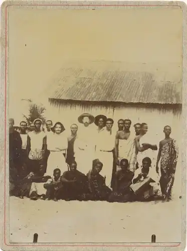 Kabinett Foto Missionare mit Einheimischen, Gruppenbild