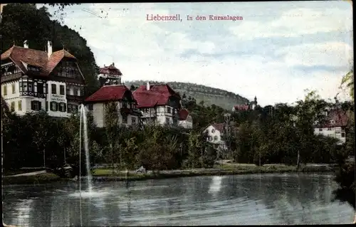 Ak Bad Liebenzell im Schwarzwald, In den Kuranlagen