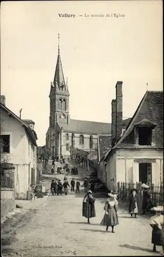 Ak Vallery Yonne, Montée de l´Église