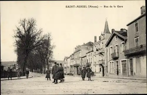 Ak Saint Mihiel Meuse, Rue de la Gare